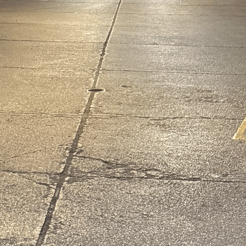 بتن آسیب دیده