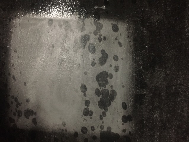 پاکسازی روغن از سطح آسفالت